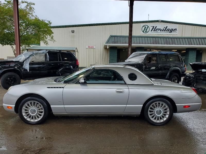 2004 Ford Thunderbird OEM Pair Rocker Panel Moulding Skirt Scratches