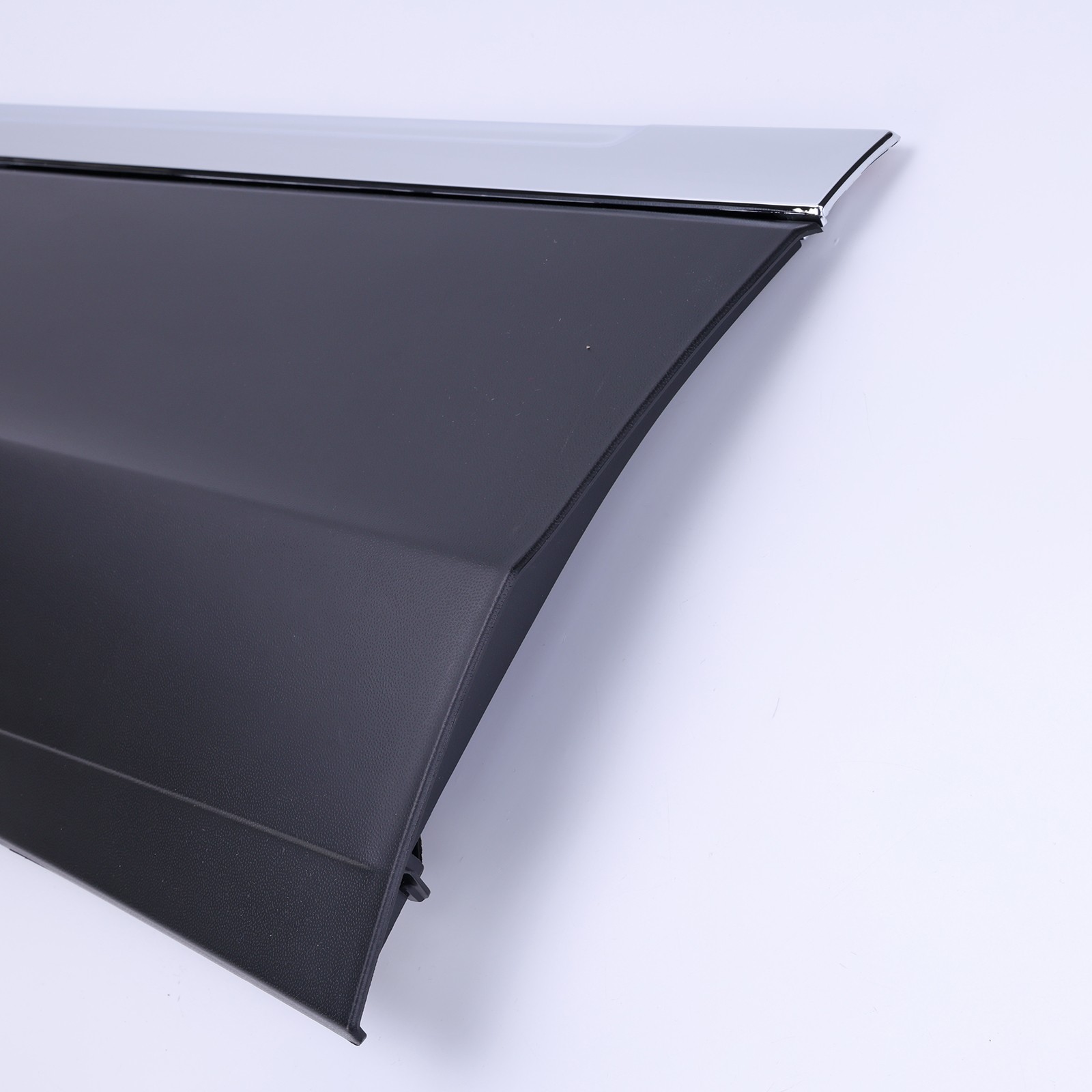New Rear Door Molding Trim Left Driver Side for Volkswagen Tiguan 2018 2019-2021