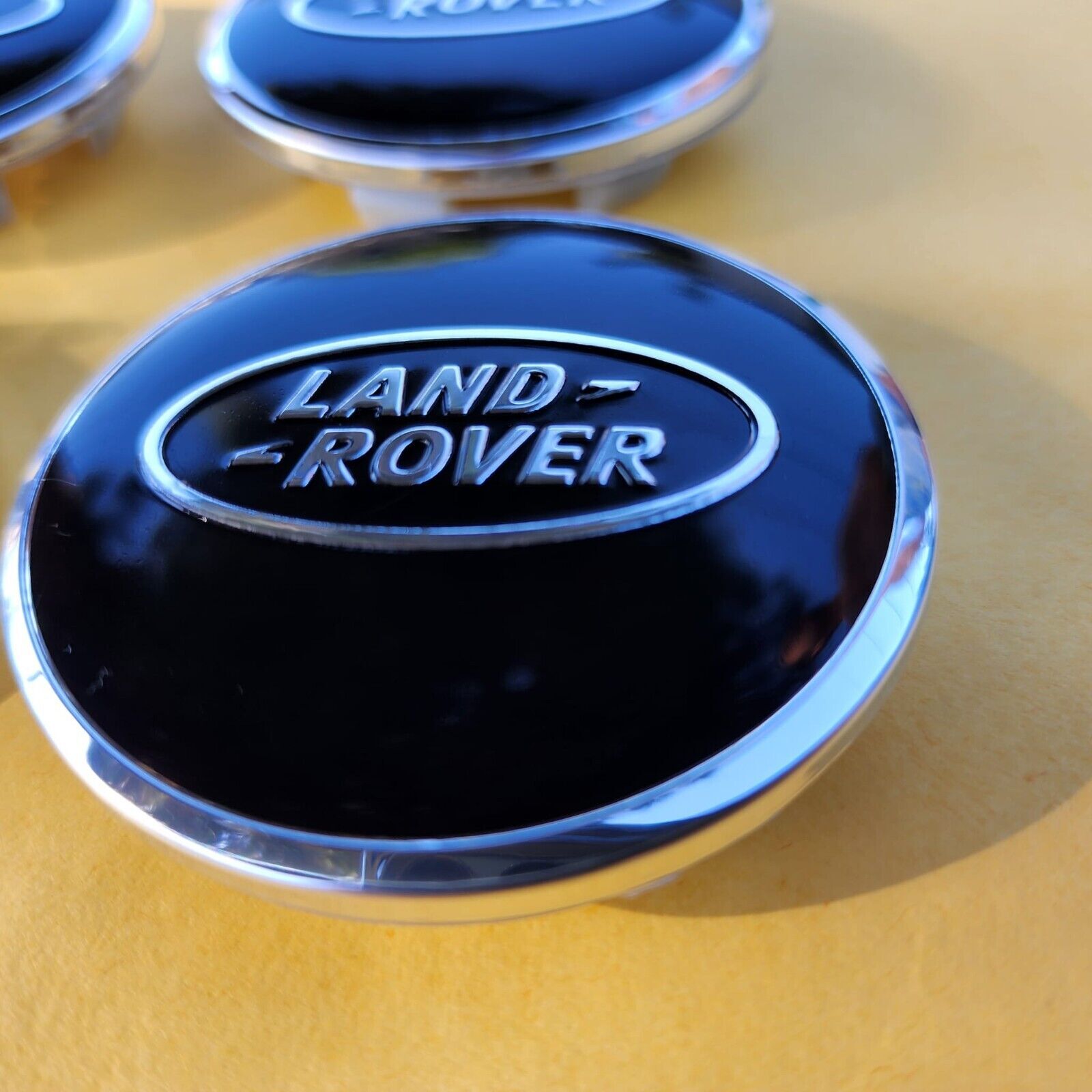 4x, Set of Land Rover Wheel Center Hub Caps, HSE Land Rover Center