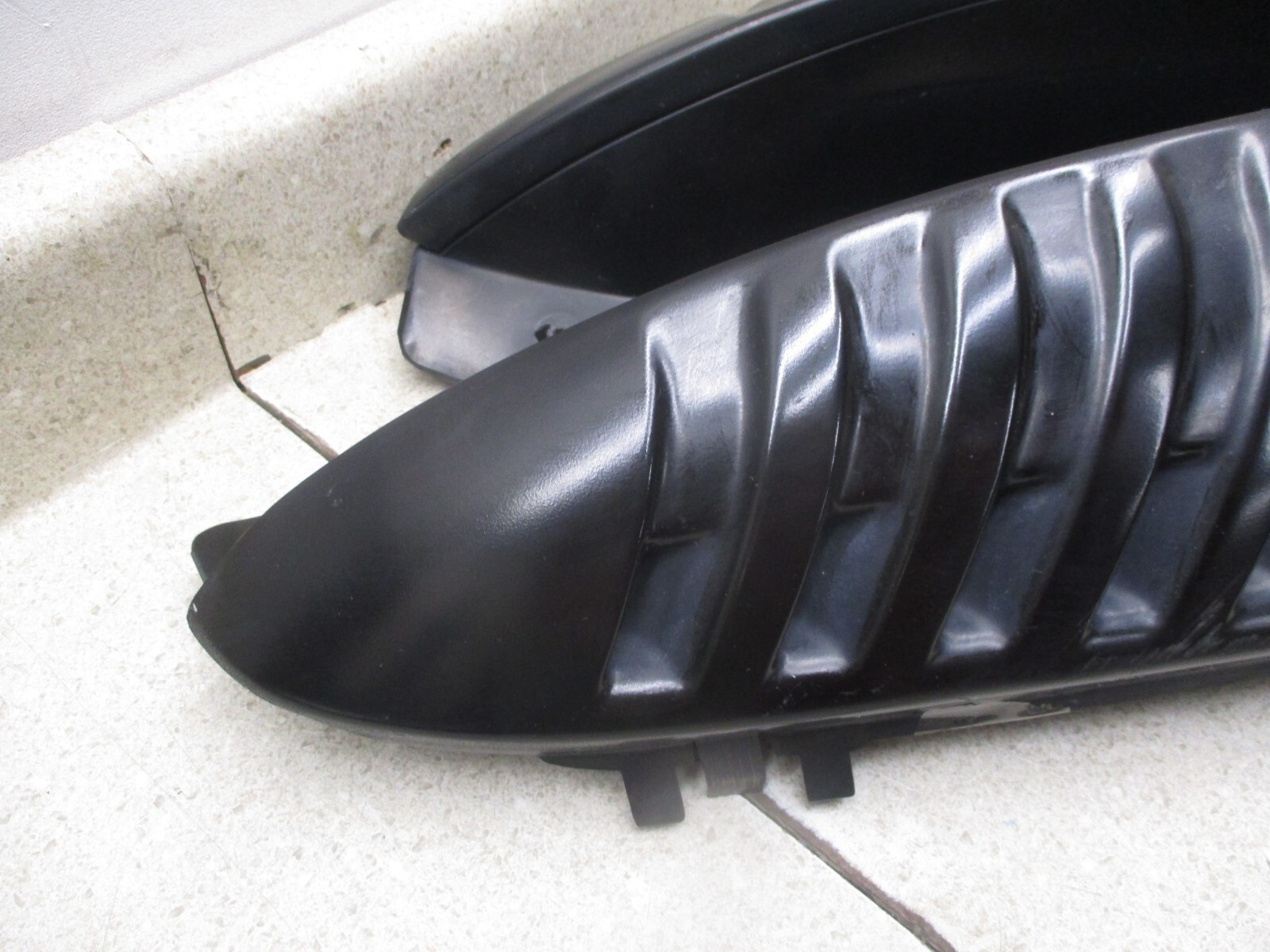 00 to 06 Suburban Rear Left & Right Applique D Pillars Extension Moldings OEM