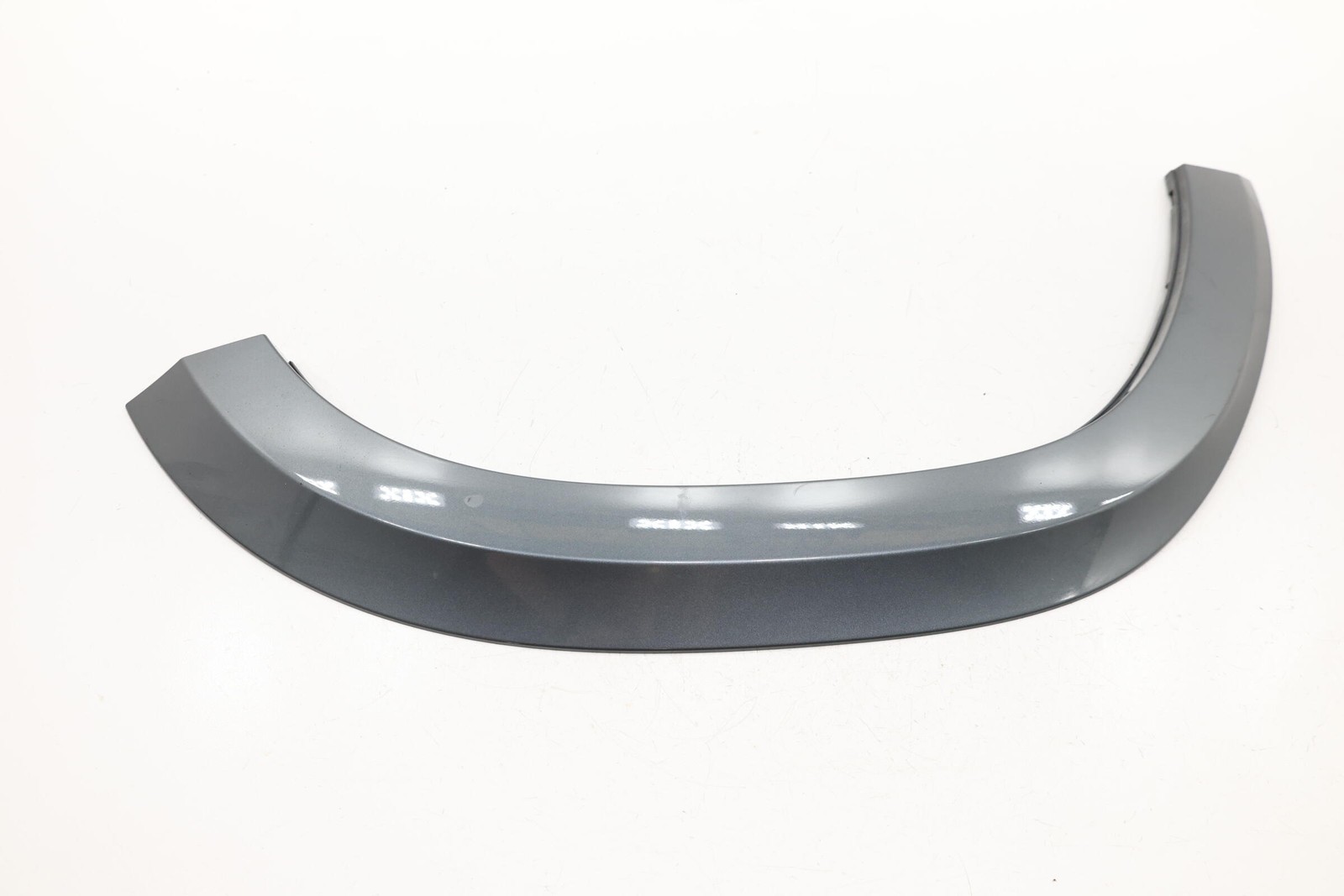 2017 – 2019 MERCEDES GLS550 X166 REAR LEFT WHEEL ARCH FLARE MOLDING OEM GRAY_992