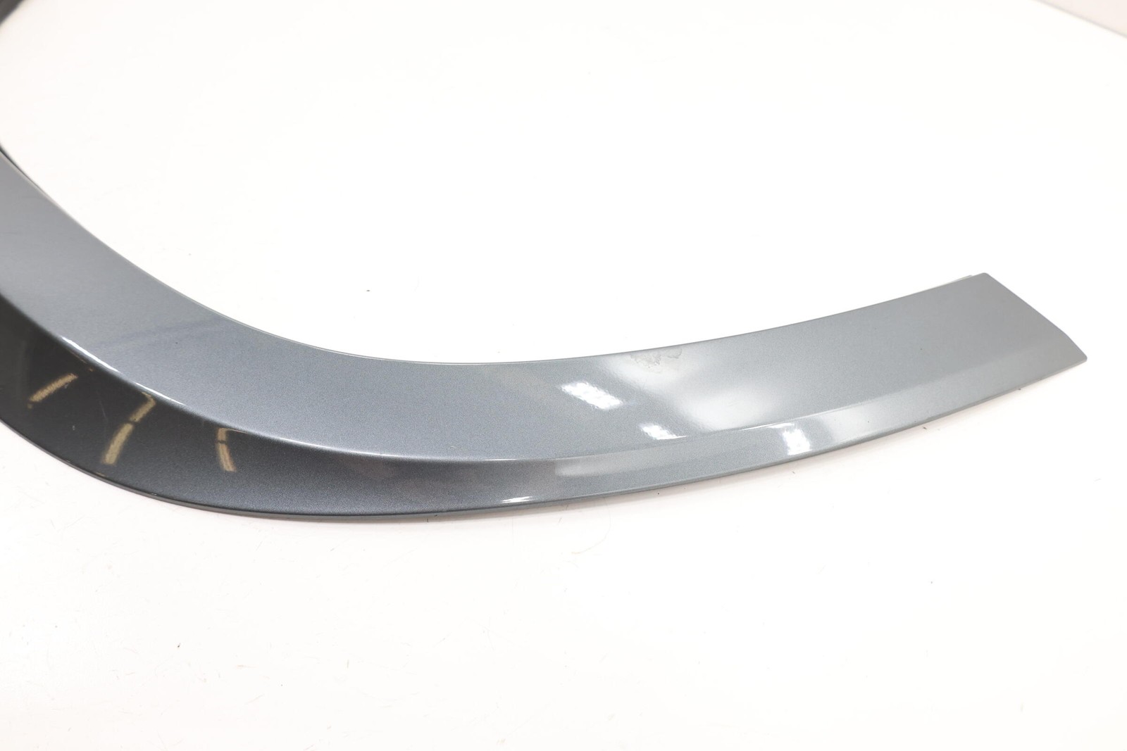 2017 – 2019 MERCEDES GLS550 X166 REAR LEFT WHEEL ARCH FLARE MOLDING OEM GRAY_992