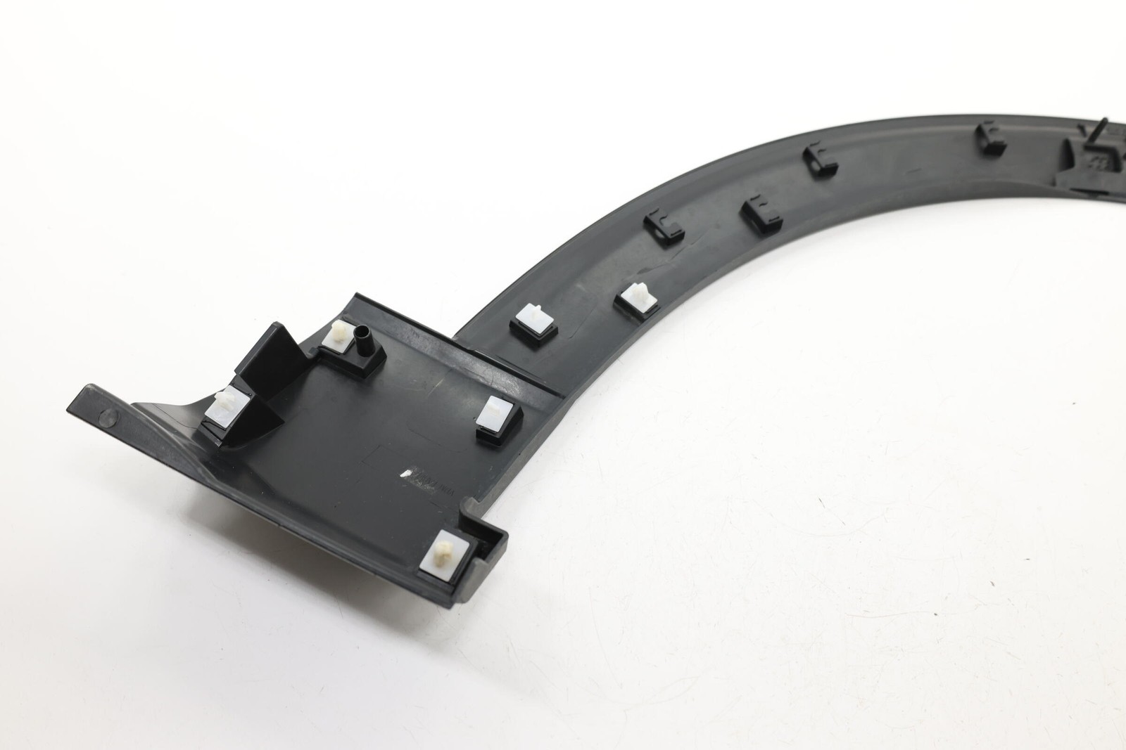 2020 – 2026 FORD EXPLORER FRONT LEFT WHEEL ARCH FLARE MOLDING OEM LB5B15A075BH