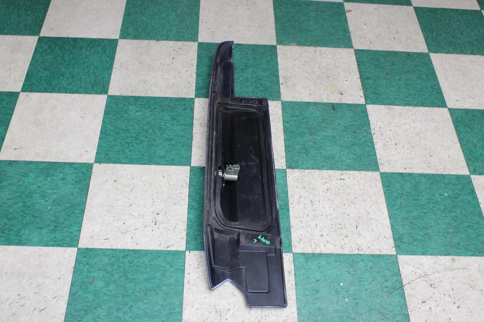 03-06 Avalanche 1500 Bed Toolbox Left LH Side Cover Lid Panel Unit Factory OEM