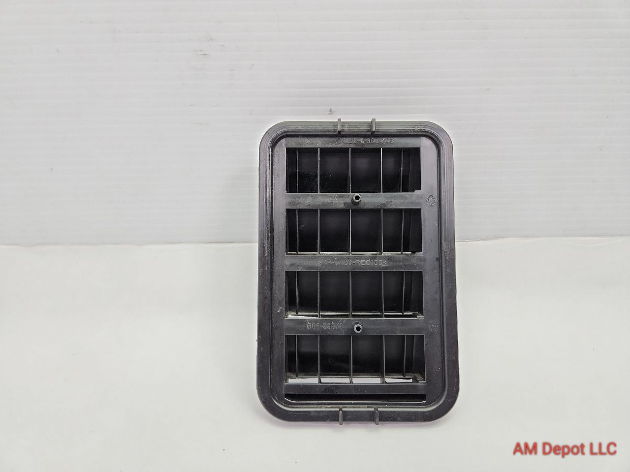 2009 BMW 135i 128i E82 E88 Trunk Vent Ventilation 64226937994, 64226900748