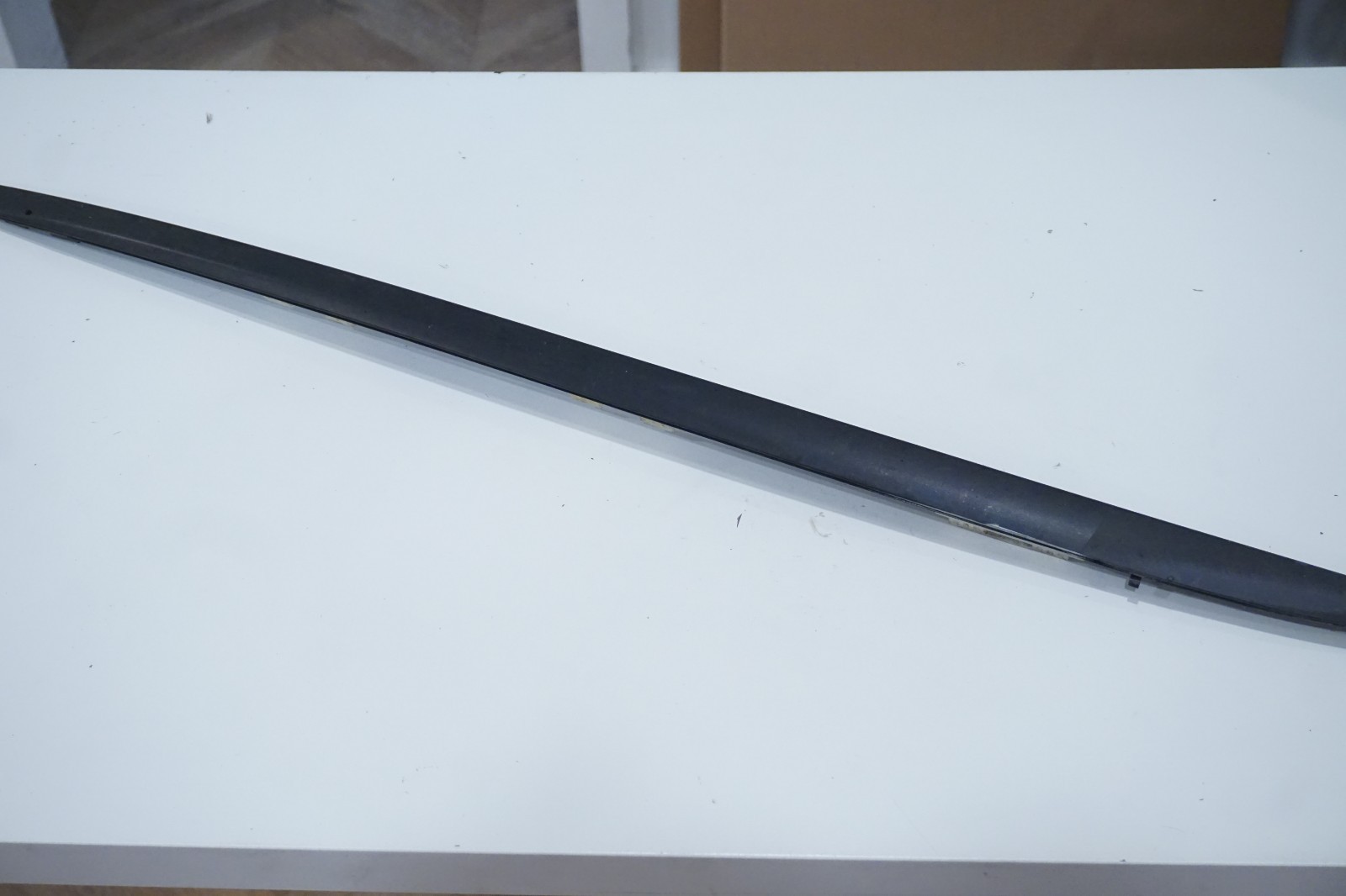 2002 – 06 Acura RSX Passenger Side Windshield Molding OE