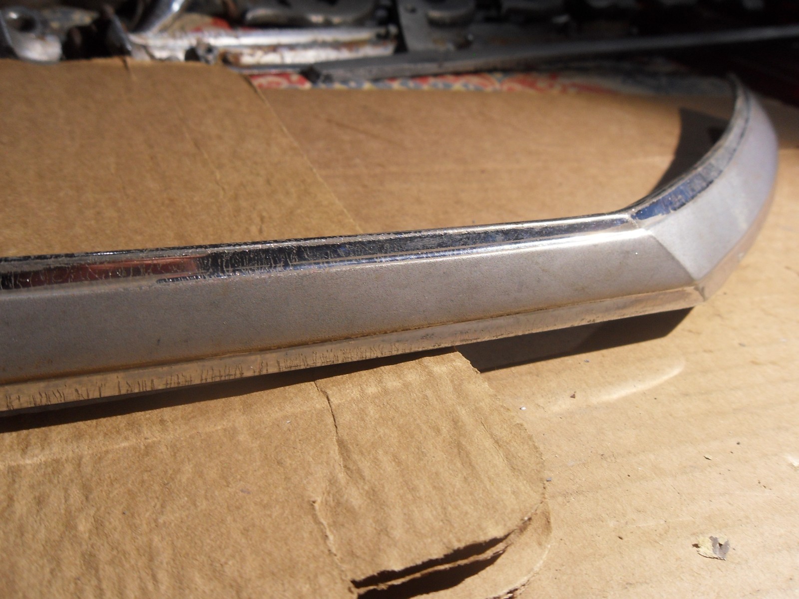 LH 4403378 LEFT HAND MOLDING. UNKNOWN MAKE OR MODEL