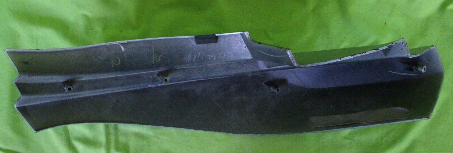 Nissan Maxima Rear RH Tail Light Upper Molding 949600-XX