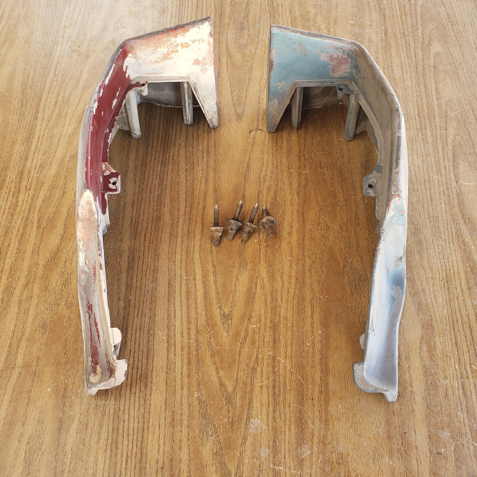 72 dart Fender extensions Demont (One Year Only)