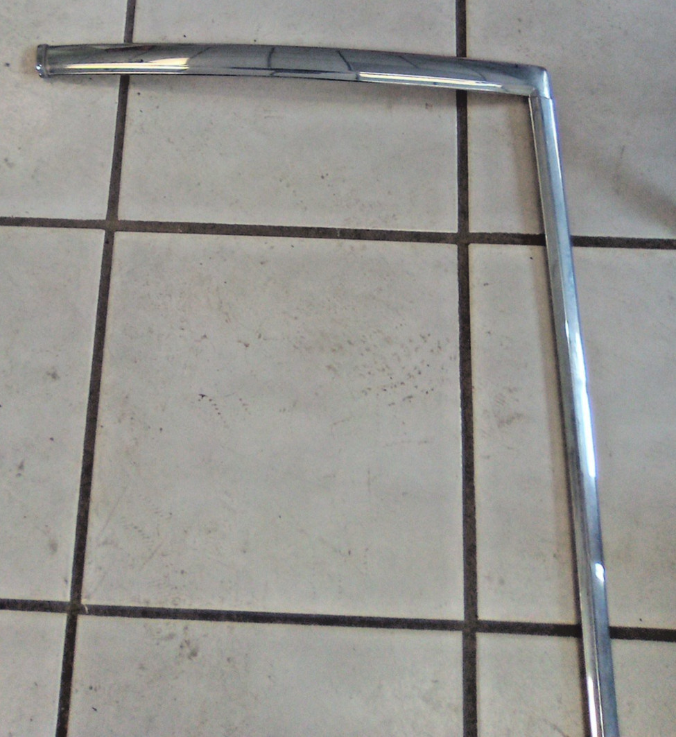 90-92 Cadillac Brougham left driver side Rear door window moldings LOC-137DG