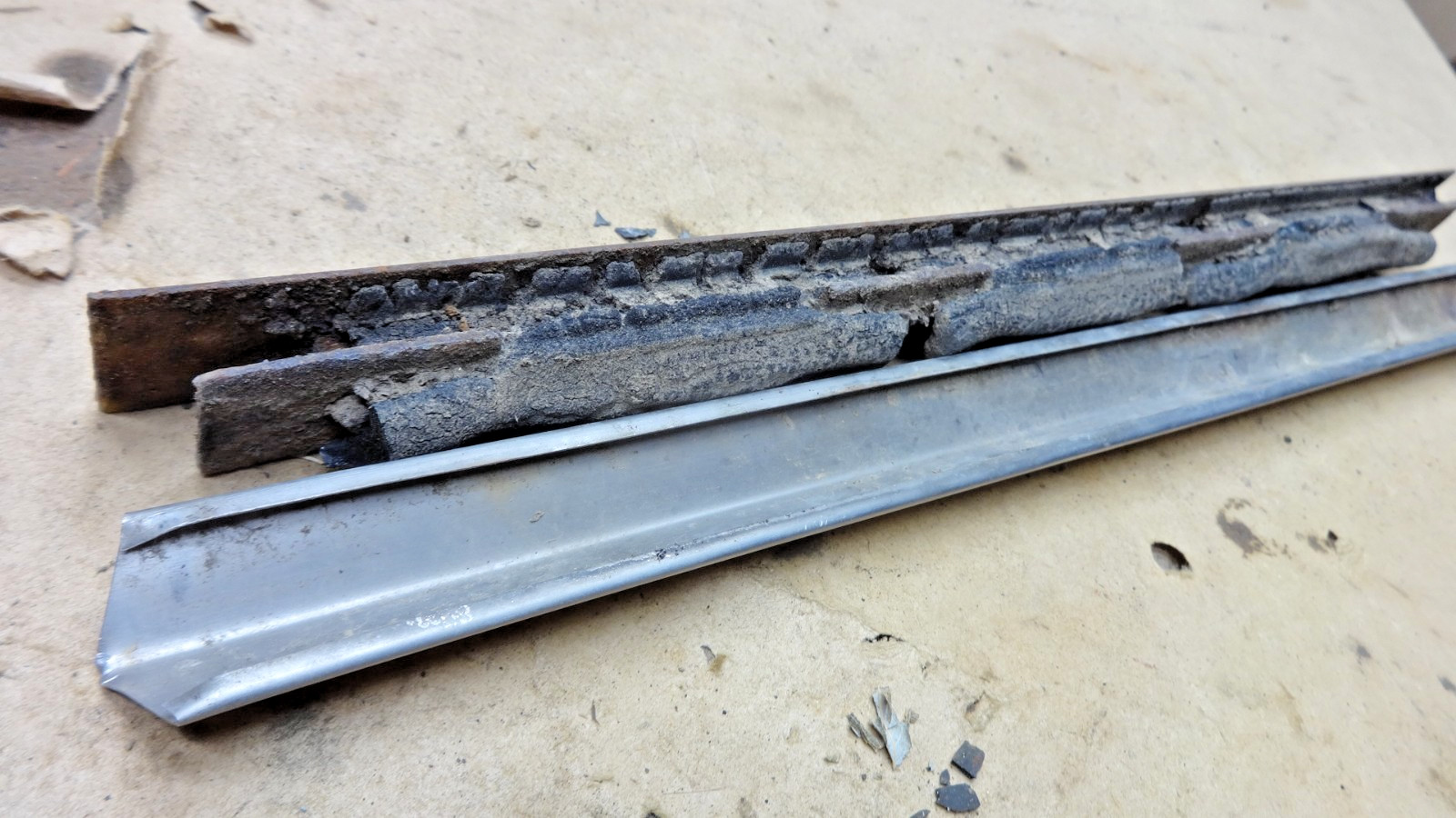 1937 1938 Chevy WINDSHIELD CENTER DIVIDER BARS Original GM