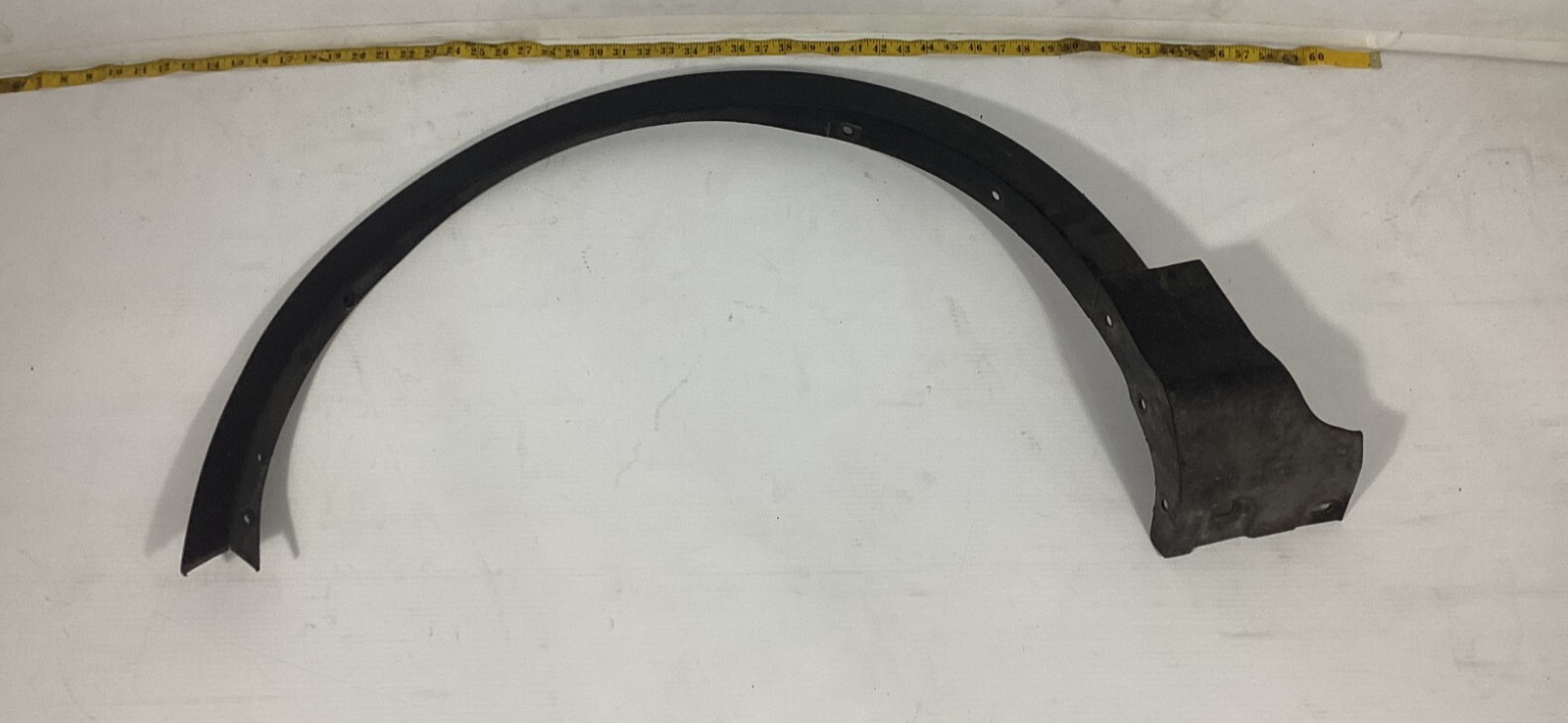 2013-2019 FORD ESCAPE FRONT LEFT SIDE FENDER FLARE WHEEL ARCH MOLDING TRIM OEM .