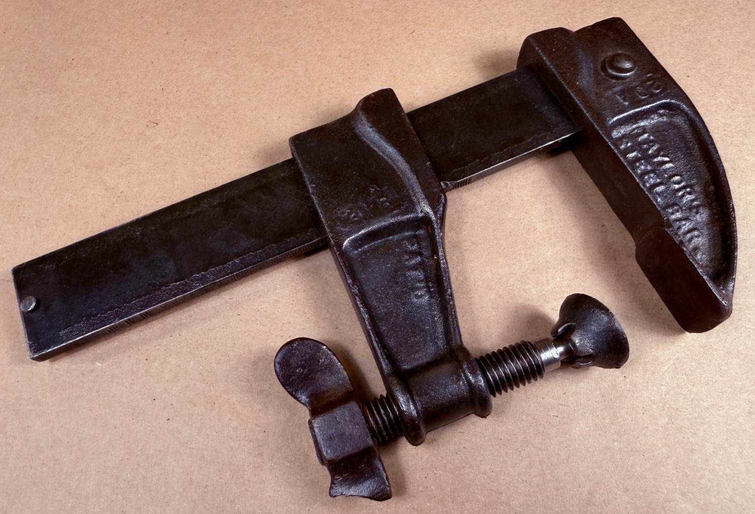 VINTAGE TAYLOR NO.20 A/B SLIDING STEEL BAR CLAMP 3-1/2″ DEPTH – Opens 6-1/2″