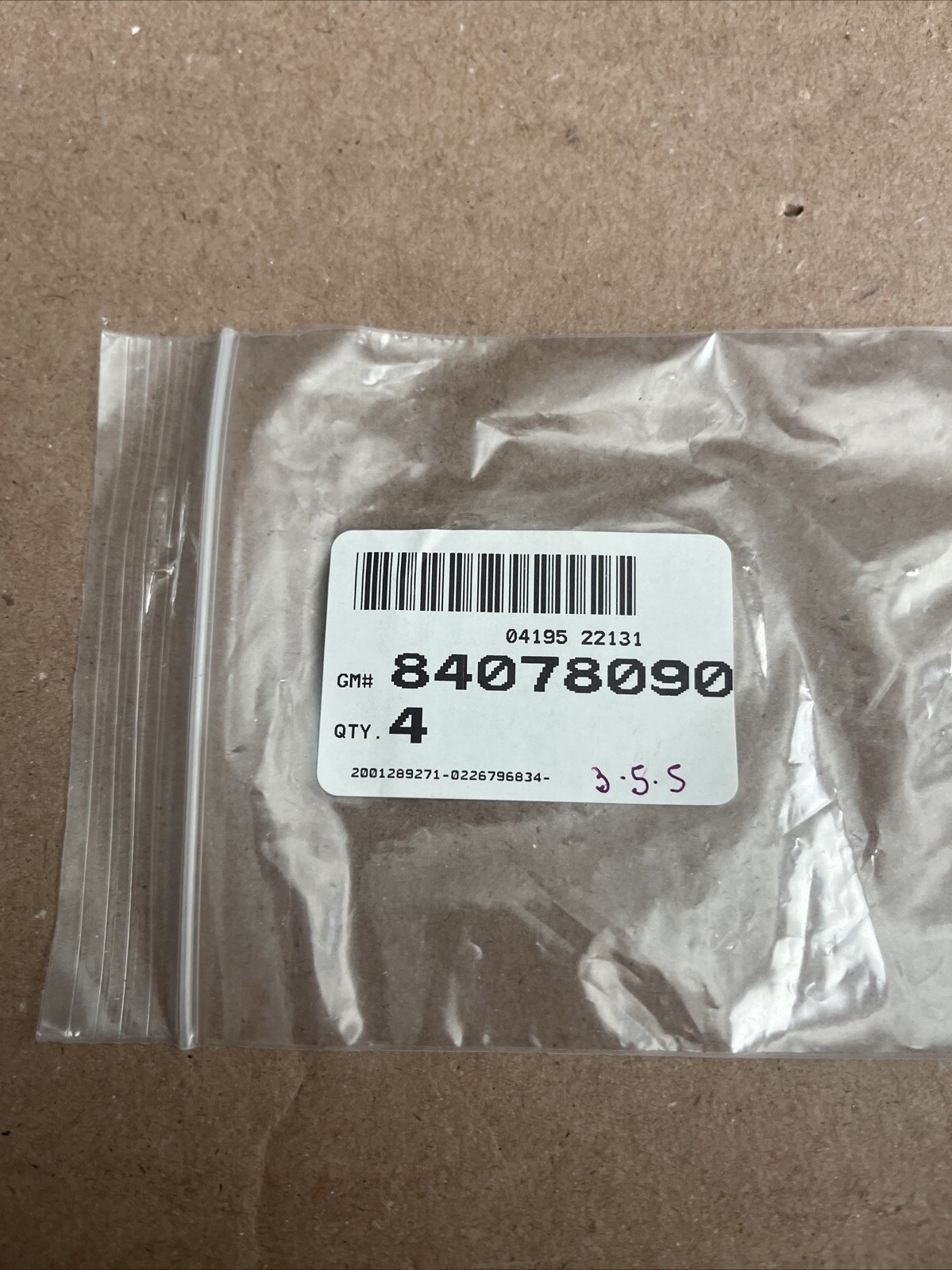 Genuine GM 84078090 Bolt Screw Top Rear Side Rail Pivot (sold Individually)