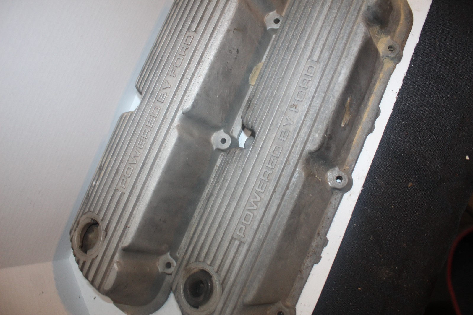Powered By Ford SBF aluminum valve covers 302 performance E4ZE-6582 (303)