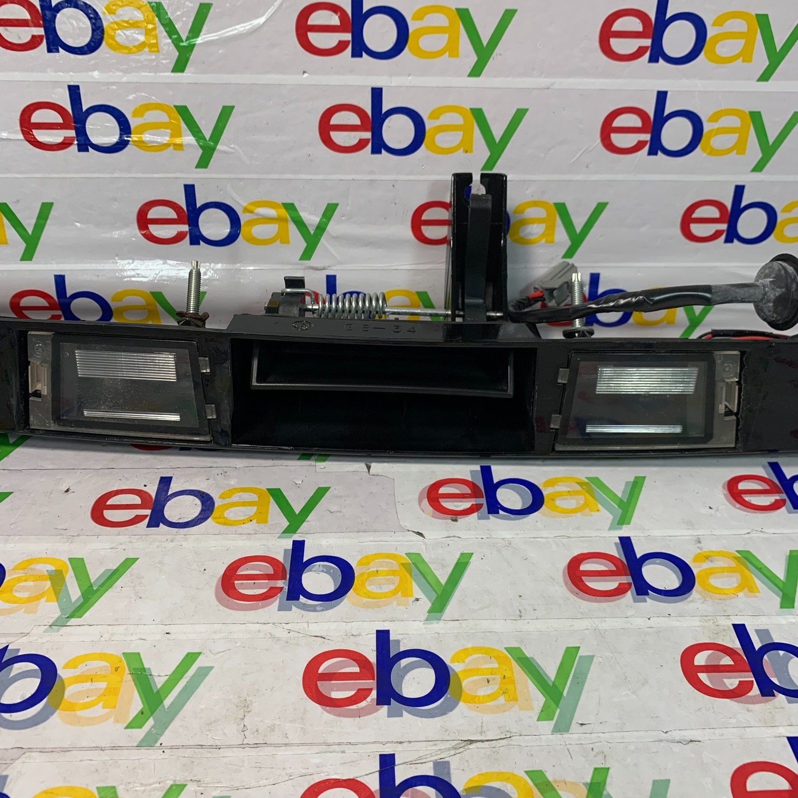 2007 – 2017 Jeep Patriot Compass Rear Liftgate Hatch Trunk Trim Handle PX8 7184
