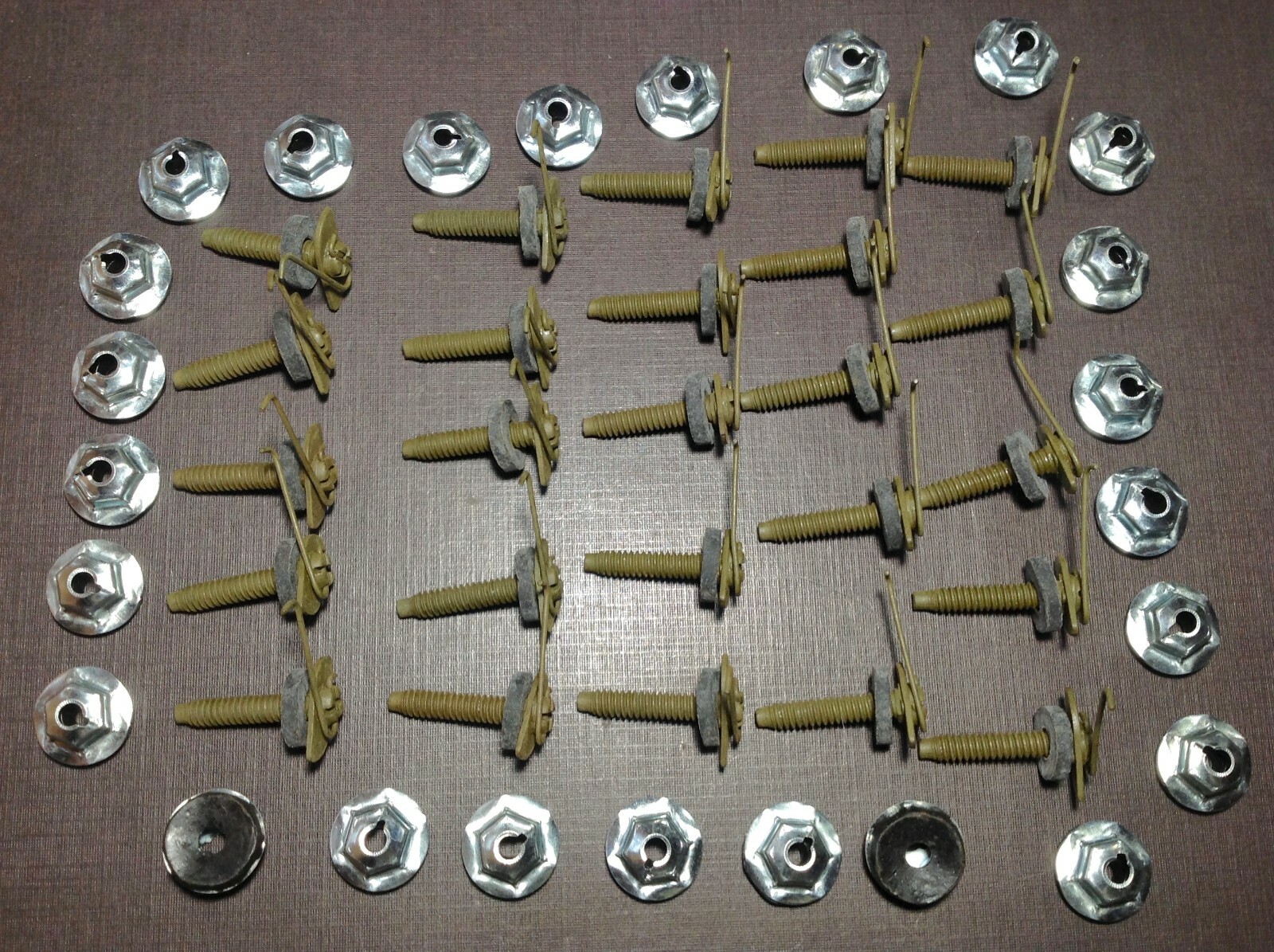 25 pcs NORS fender door body side moulding clips sealer nuts 1/2″-5/8″ fits Ford