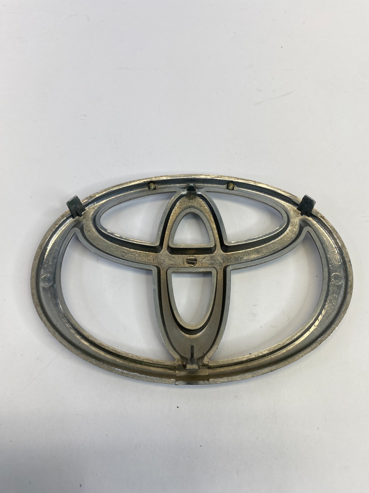 2009-2015 TOYOTA VENZA FRONT GRILLE REAR LIFTGATE LOGO BADGE 75311-AA040 OEM