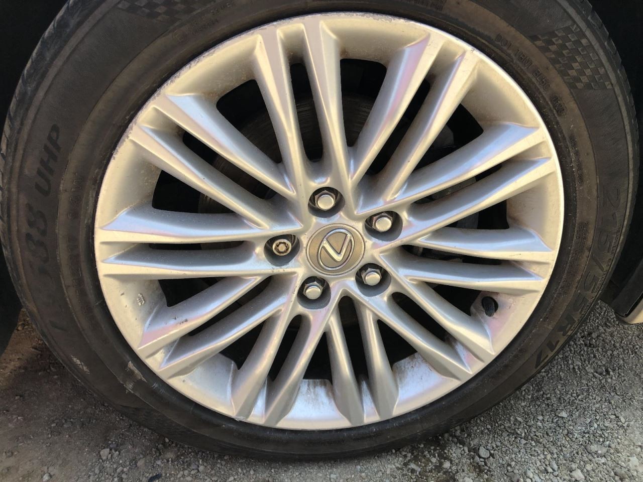 2013 2014 2015 LEXUS ES350 Silver Upper Grille w/o Pre-crash System 958082