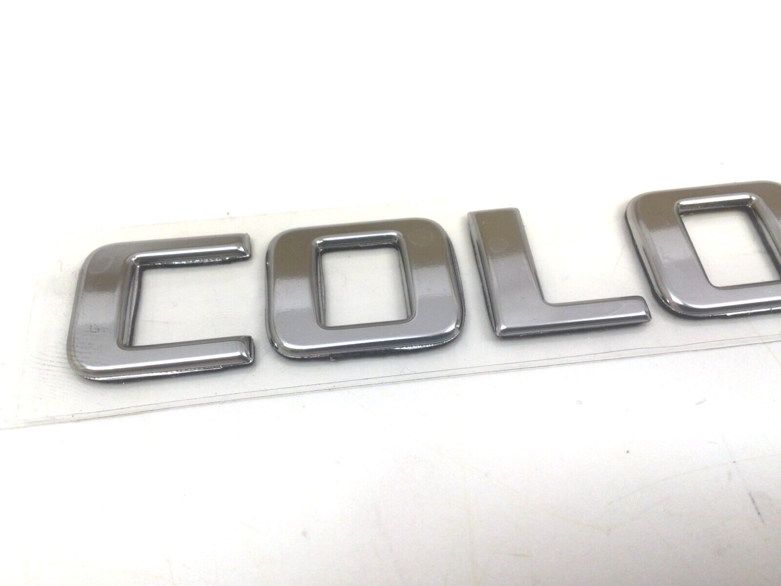 04-06 Chevrolet Colorado front RH or LH Side Door Colorado Nameplate chrome OEM