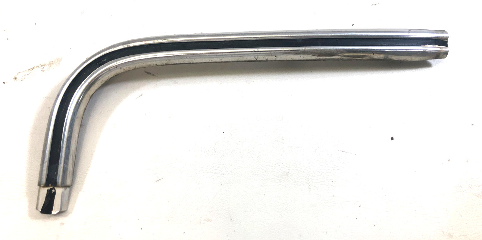 Trim 1978 1979 Ford F100 F150 Right Passenger Side Rear Bed Molding J Racetrack