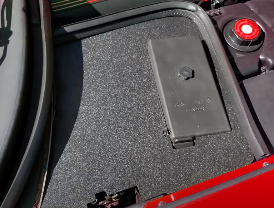 C5 Corvette Battery Den Cover Plate For Chevrolet Corvette 1997-2004 2001 02 ABS