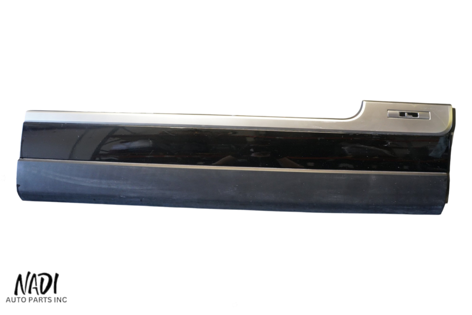 2013 – 2017 RANGE ROVER L405 LWB REAR LEFT BODY MOLDING OEM CK52-21064-ADW