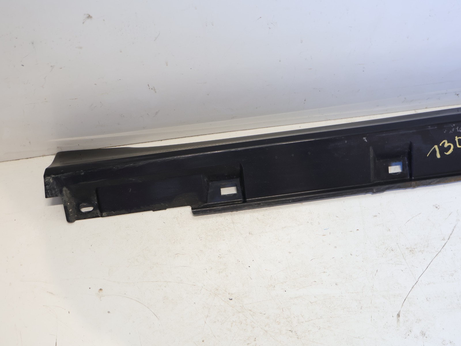 2012-2016 Subaru Impreza 2.0L Wagon Passenger Side Skirt Bottom Rocker RH OEM