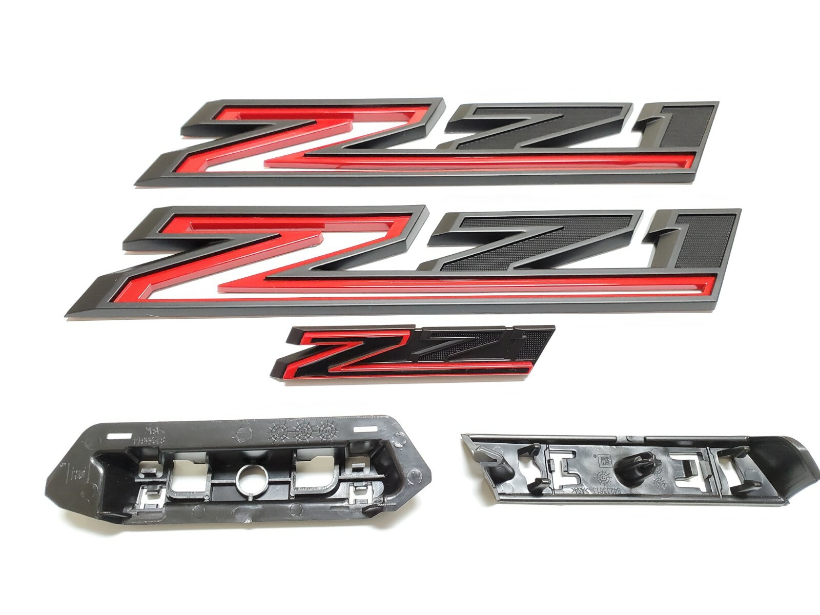 3PCS 2019-2021 Chevrolet Silverado 1500 Z71 Grille & Fender Emblems Black Red