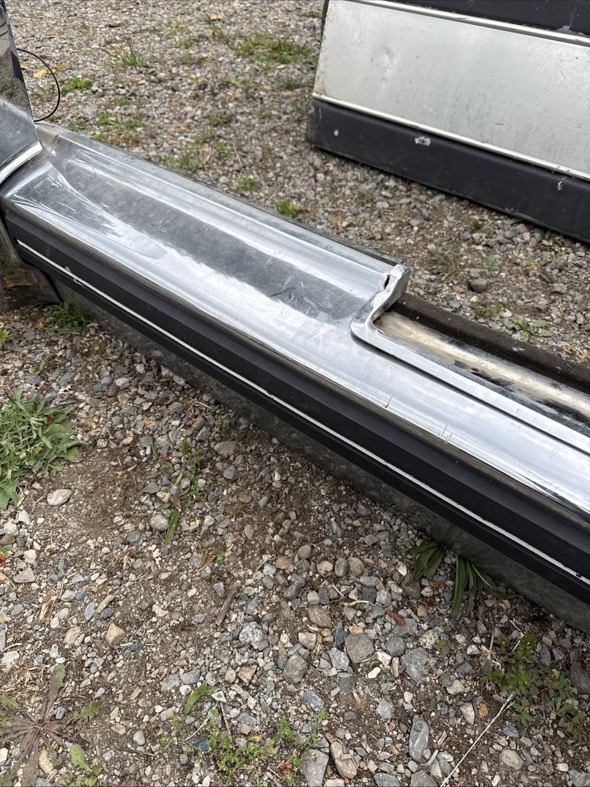 80-89 CADILLAC DEVILLE FLEETWOOD BROUGHAM REAR BUMPER 1980-1989