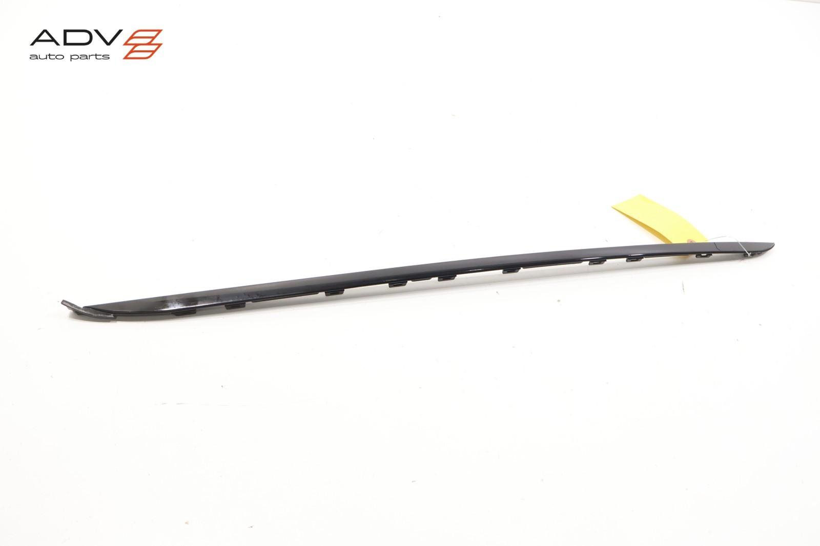 2021 – 2025 KIA SORENTO WINDSHIELD LEFT DRIVER SIDE A PILLAR REVEAL MOLDING OEM