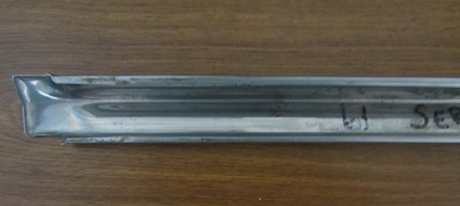 GM 1940-1949 Cadillac Buick Pontiac Olds WINDSHIELD CENTER DIVIDER BAR