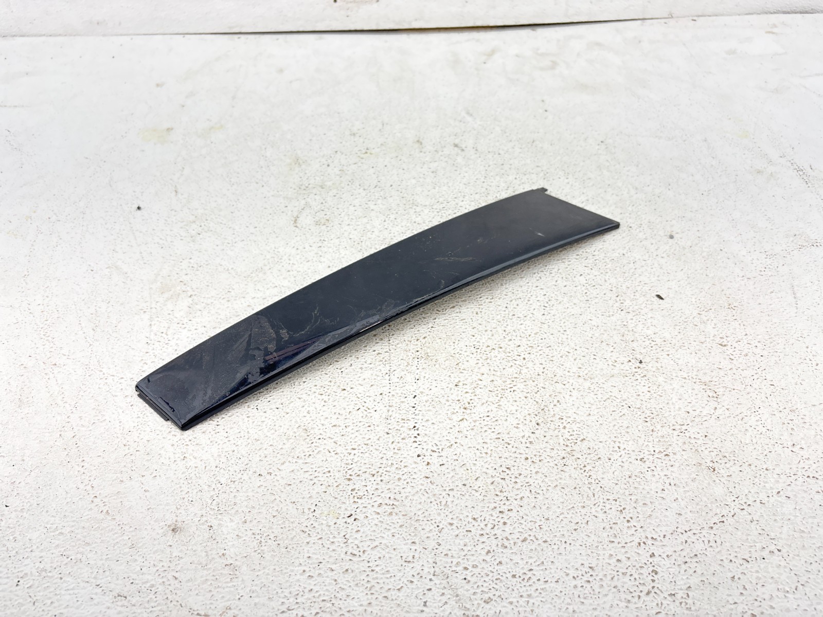 2020-24 HYUNDAI SONATA FRONT LEFT SIDE DOOR WINDOW B PILLAR APPLIQUE MOLDING OEM