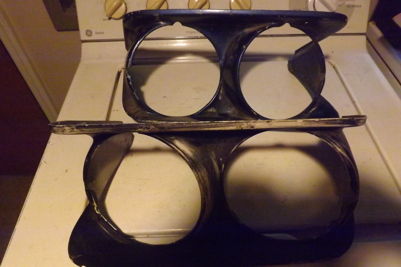 1968 – 1982 CHEVY CORVETTE C3 HEADLIGHT BEZEL SURROUND RIGHT LEFT PAIR OEM
