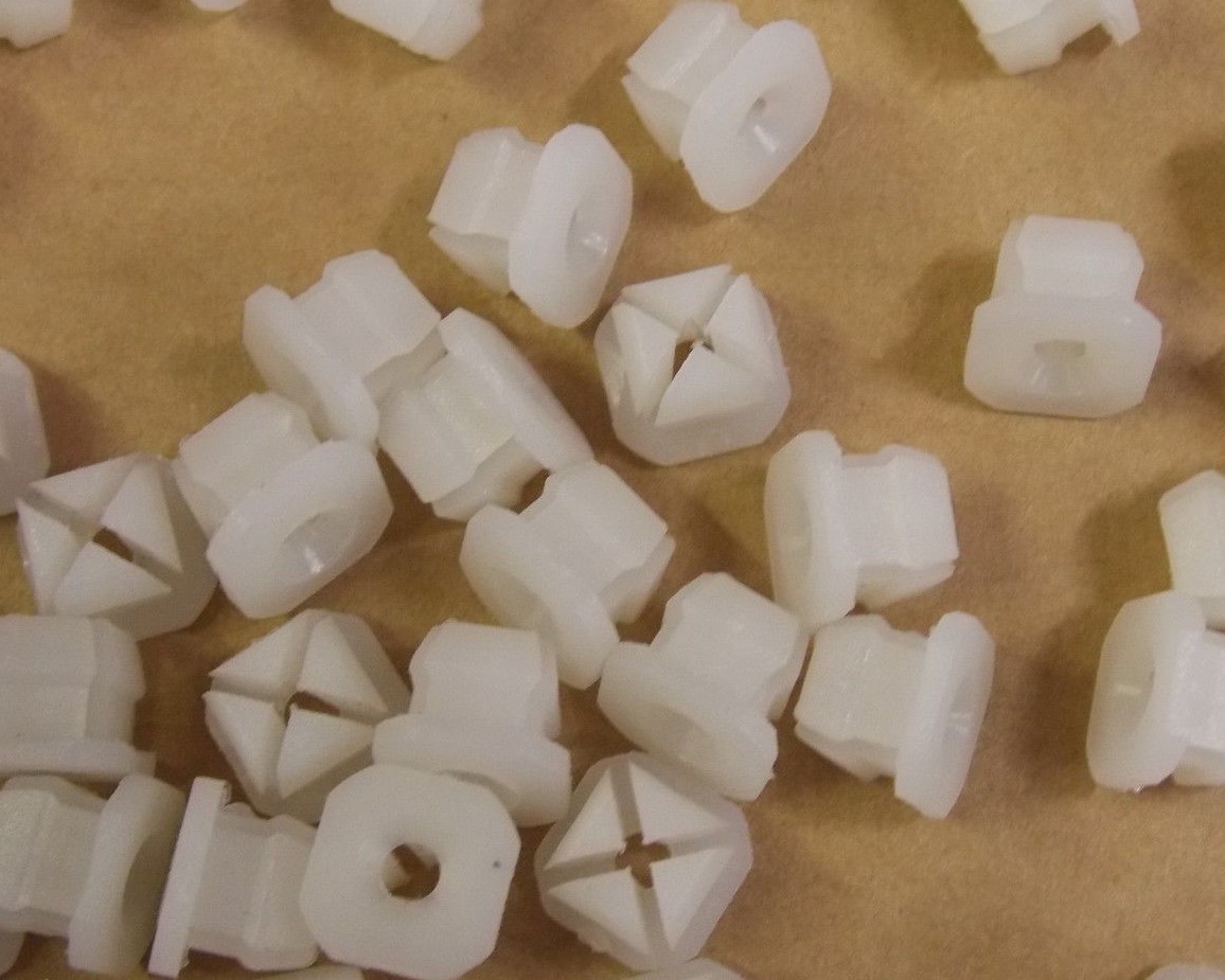 25 Chevrolet White Nylon Headlight Door Bezel Grill Mounting Clips Nut Screw NOS