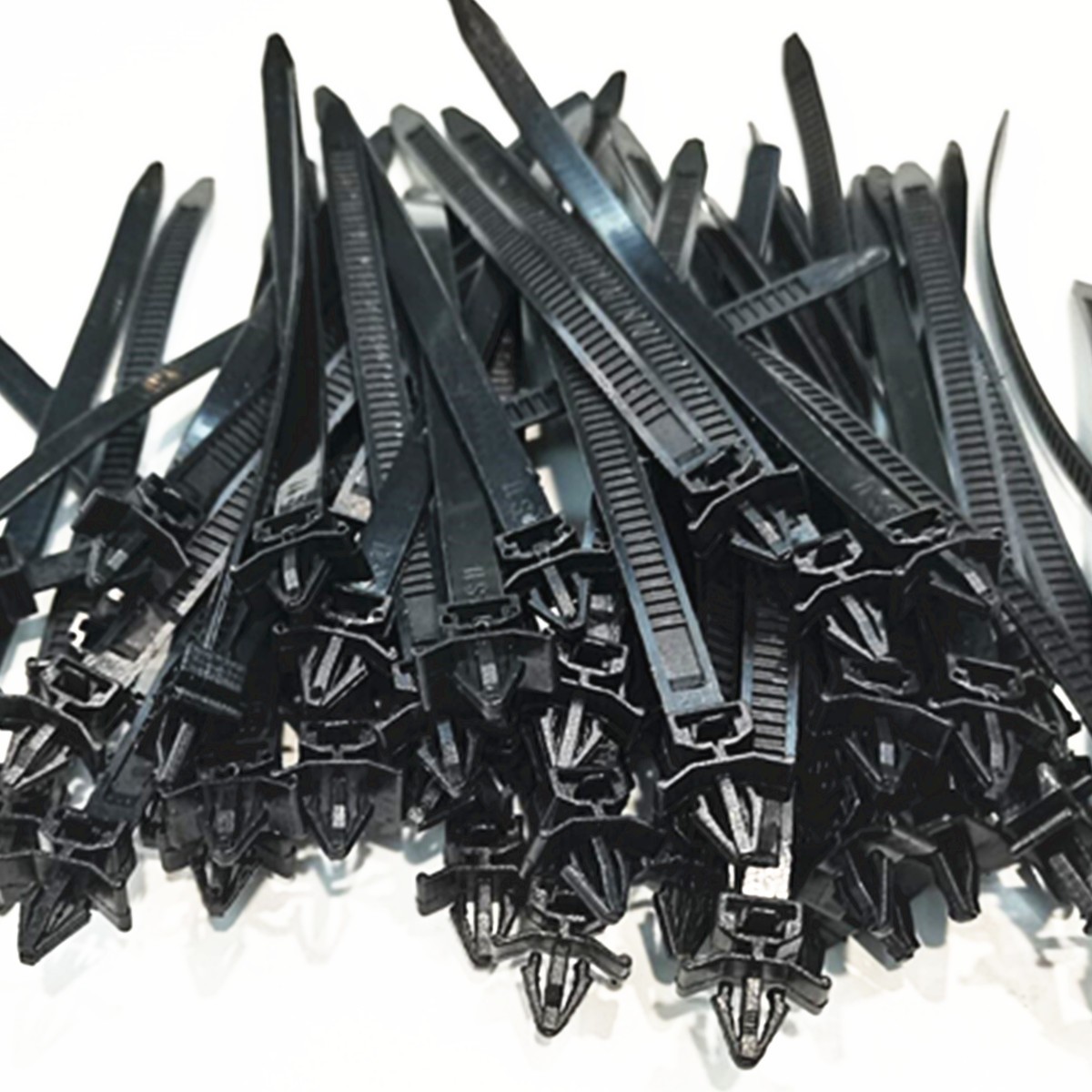 50PC Cable Zip Tie Down Strap Wire Nylon Wrap Fastener Loom Harness Clip For Car