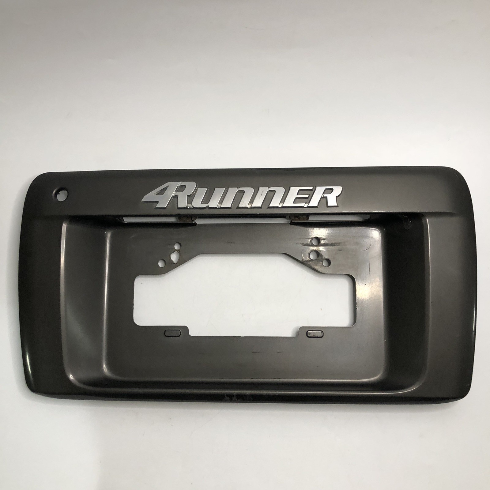 1996-2002 TOYOTA 4RUNNER REAR HATCH LICENSE PLATE BRACKET HOLDER PANEL