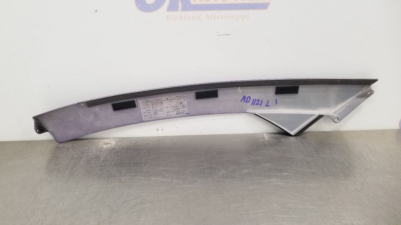 04 CHEVY SSR EXTERIOR A PILLAR WINDSHIELD POST TRIM LEFT DRIVER PURPLE