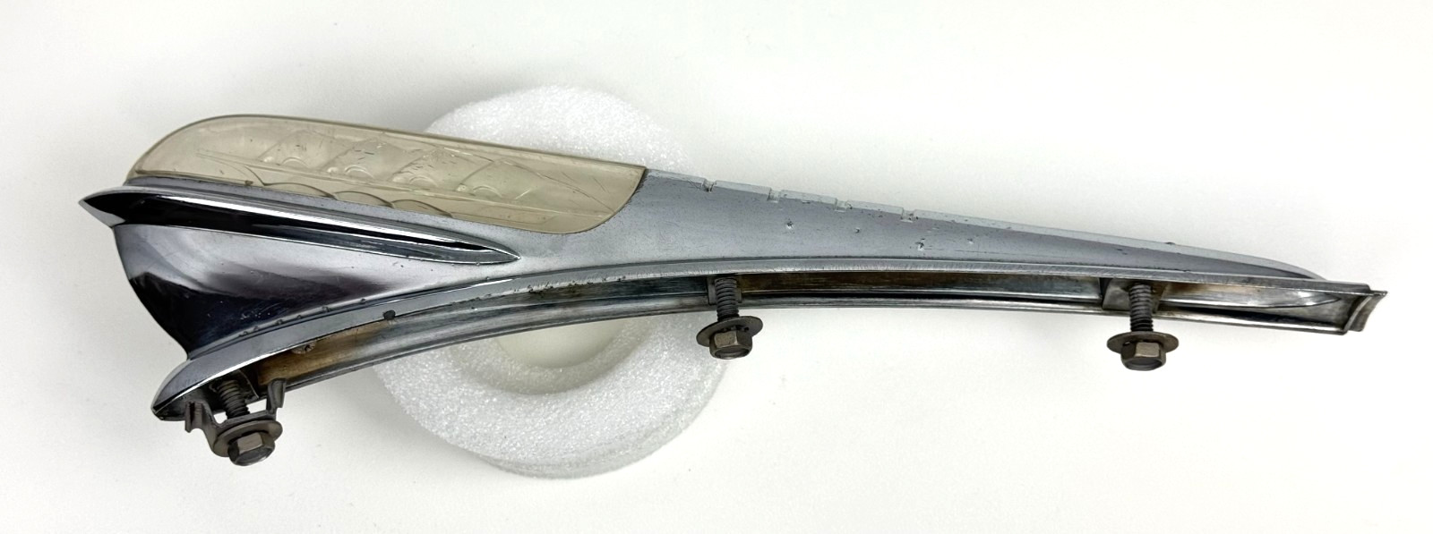 1946-1948 Plymouth Special Deluxe Mopar Hood Ornament #1065766 OEM