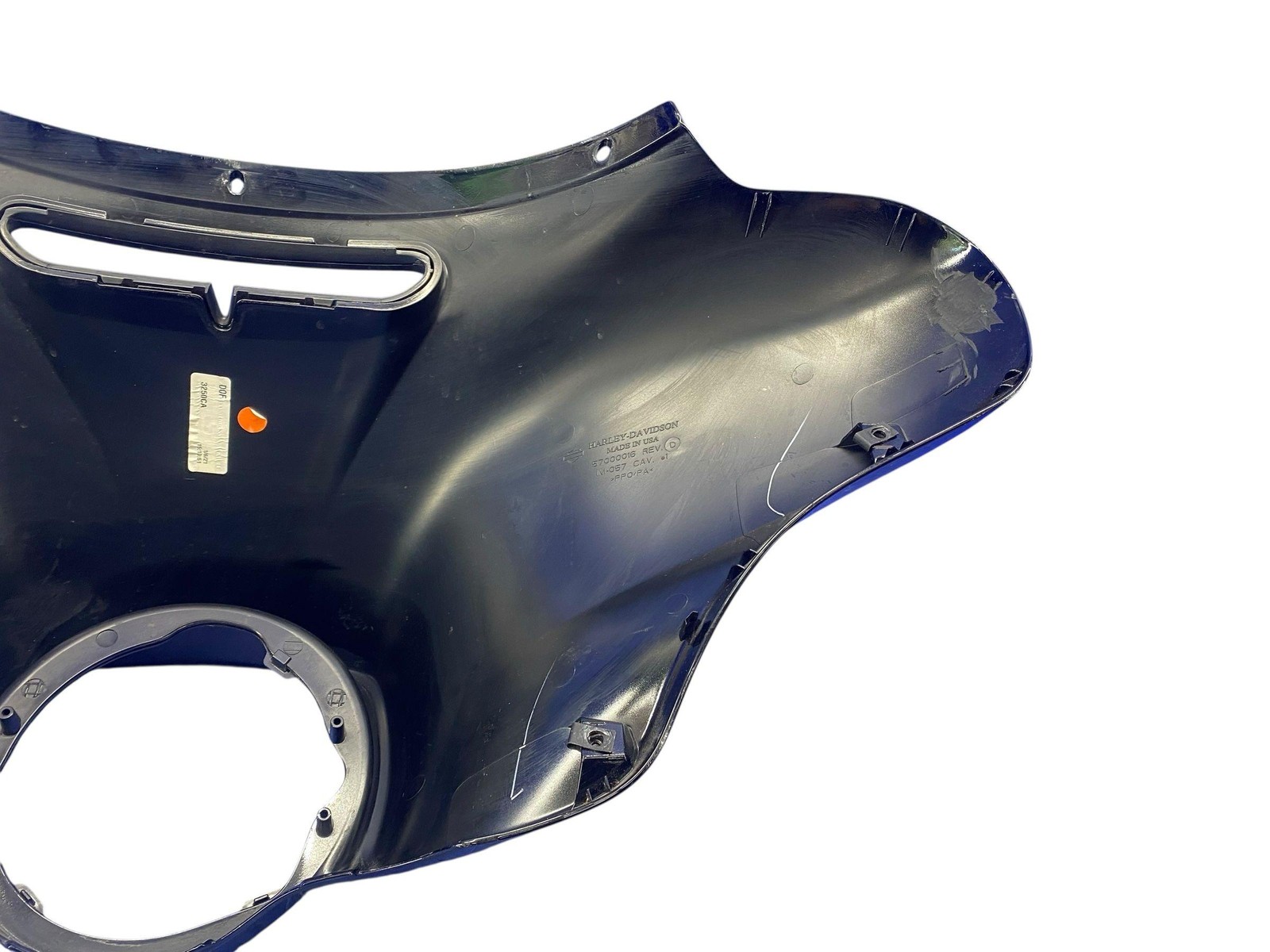 2017-2023 HARLEY DAVIDSON FLHX UPPER OUTER BAT WING COWL PANEL MOULDING *NOTE*