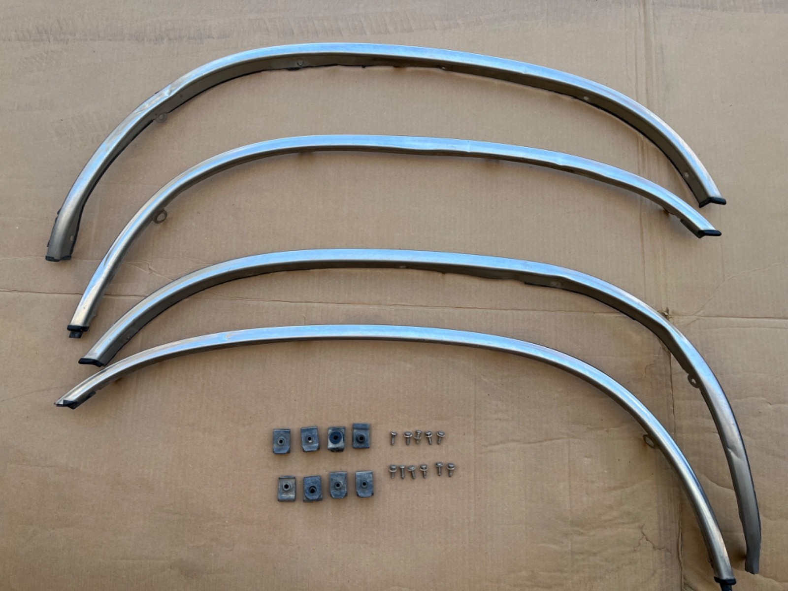 *FREE GIFT* 1990-1995 Toyota 4runner 4WD OEM Front Rear Fender Flare Chrome Trim