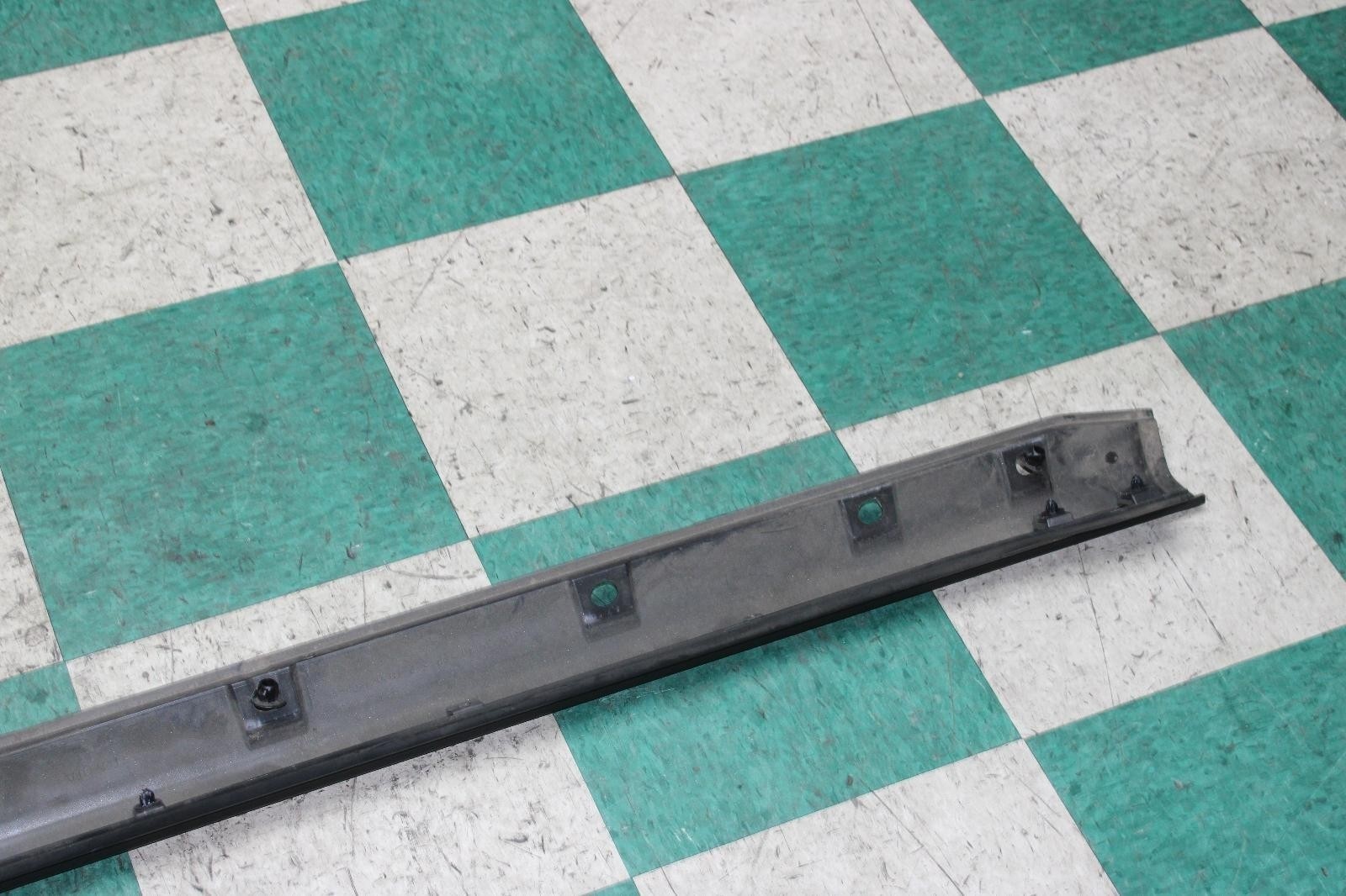 10-24 4 Runner Black Passenger Right RH Side Skirt Rocker Molding Unit OEM OE OE