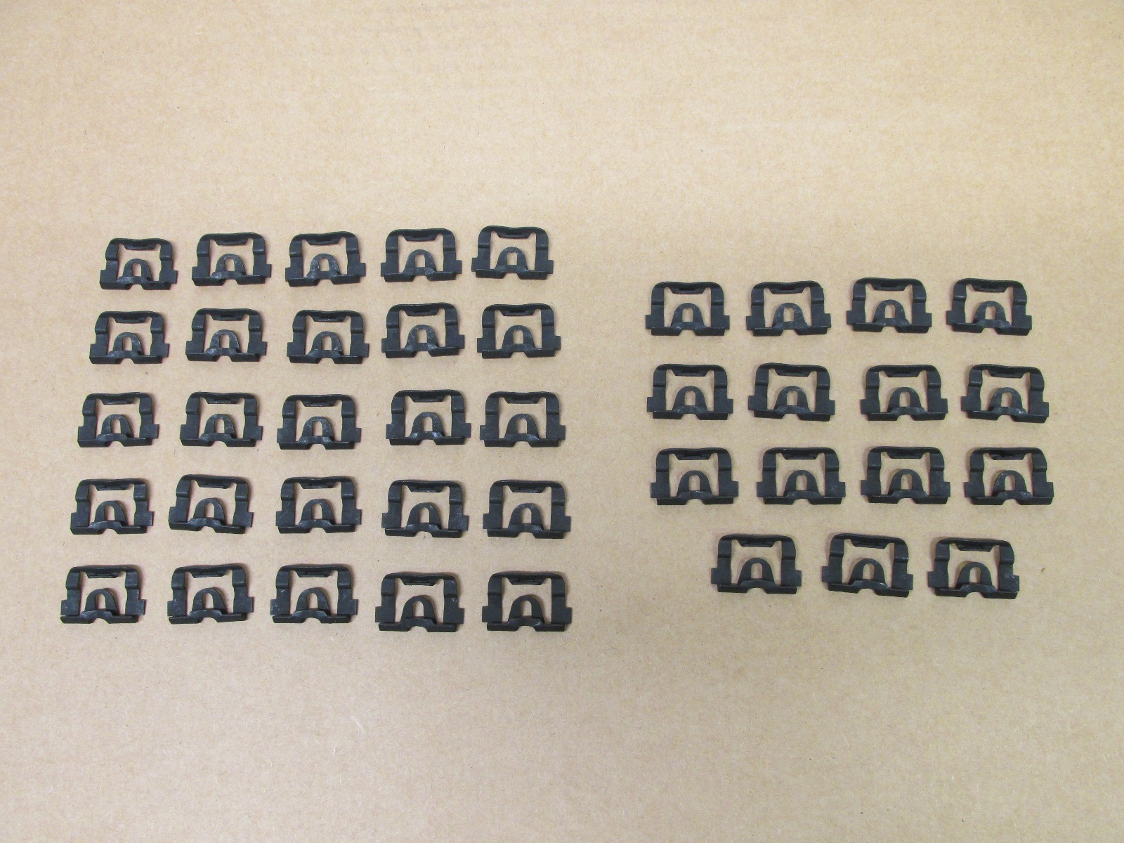 70-81 CAMARO FIREBIRD NEW FRONT AND REAR WINDOW GLASS MOLDING CLIPS SET FOR TRIM