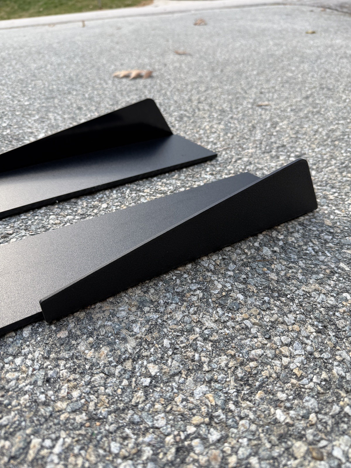Universal Side Skirt Extensions With Fin 85”x4.5x.25 IMPACT/WARP/HEAT RESISTANT