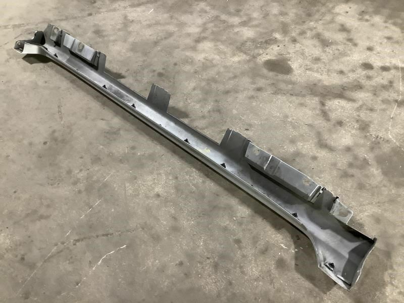 TOYOTA COROLLE LE 2009 2010 LEFT DRIVER SIDE ROCKER PANEL SILVER METALLIC GRAY