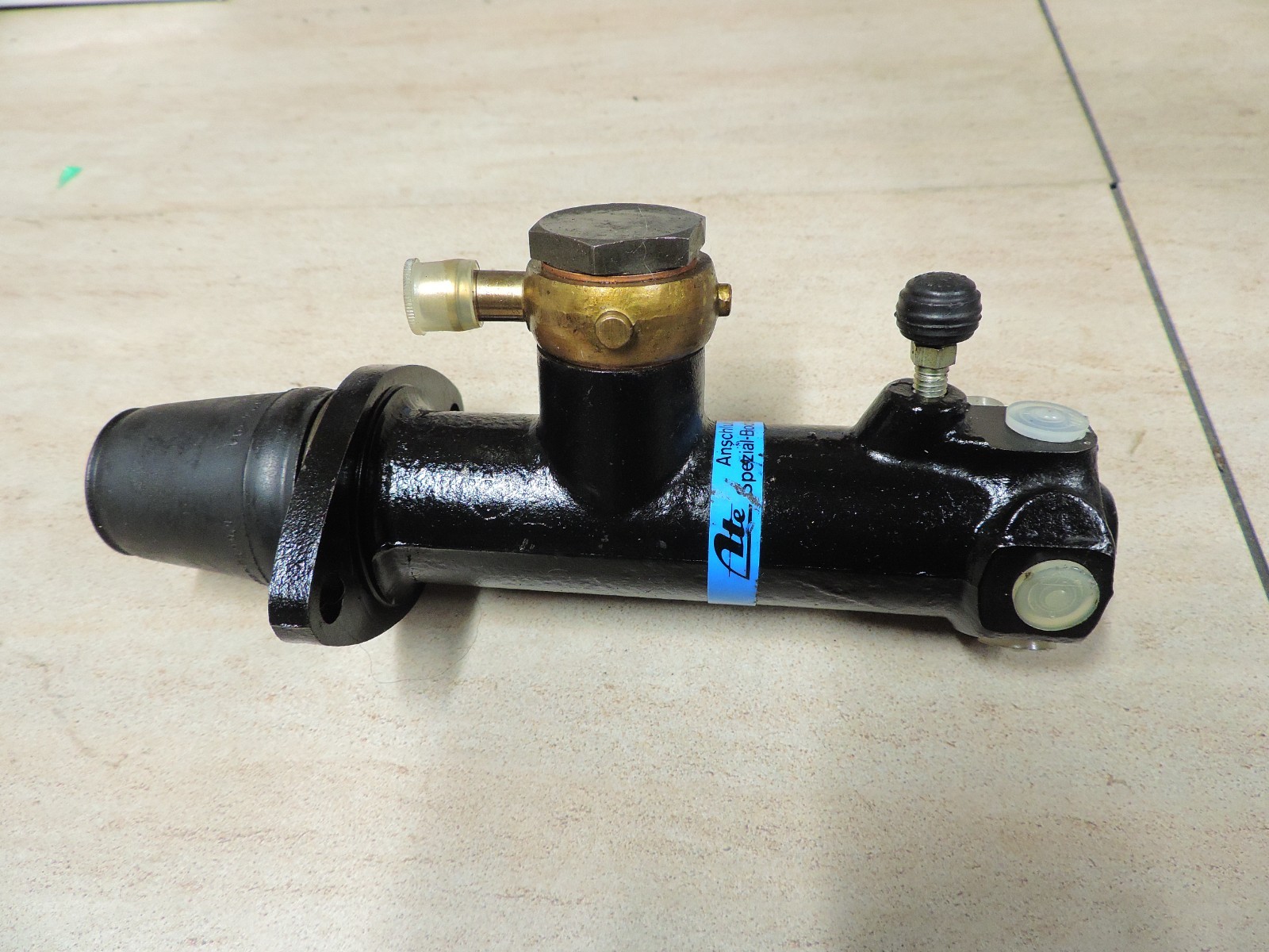 Mercedes W120, W121, W128, W180 NOS ATE Master Brake Cylinder #0014301101 NOS