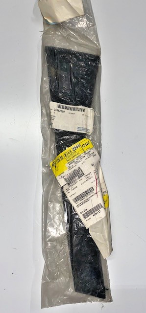1995-2005 GENUINE CHEVY CAVALIER REAR SIDE MOLDING, NEW OEM PART, P/N 22652299