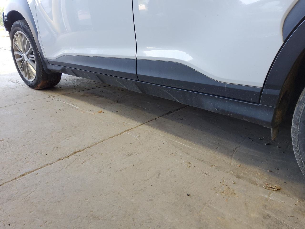 Driver Side KONA 2018 Rocker Panel Moulding 334467