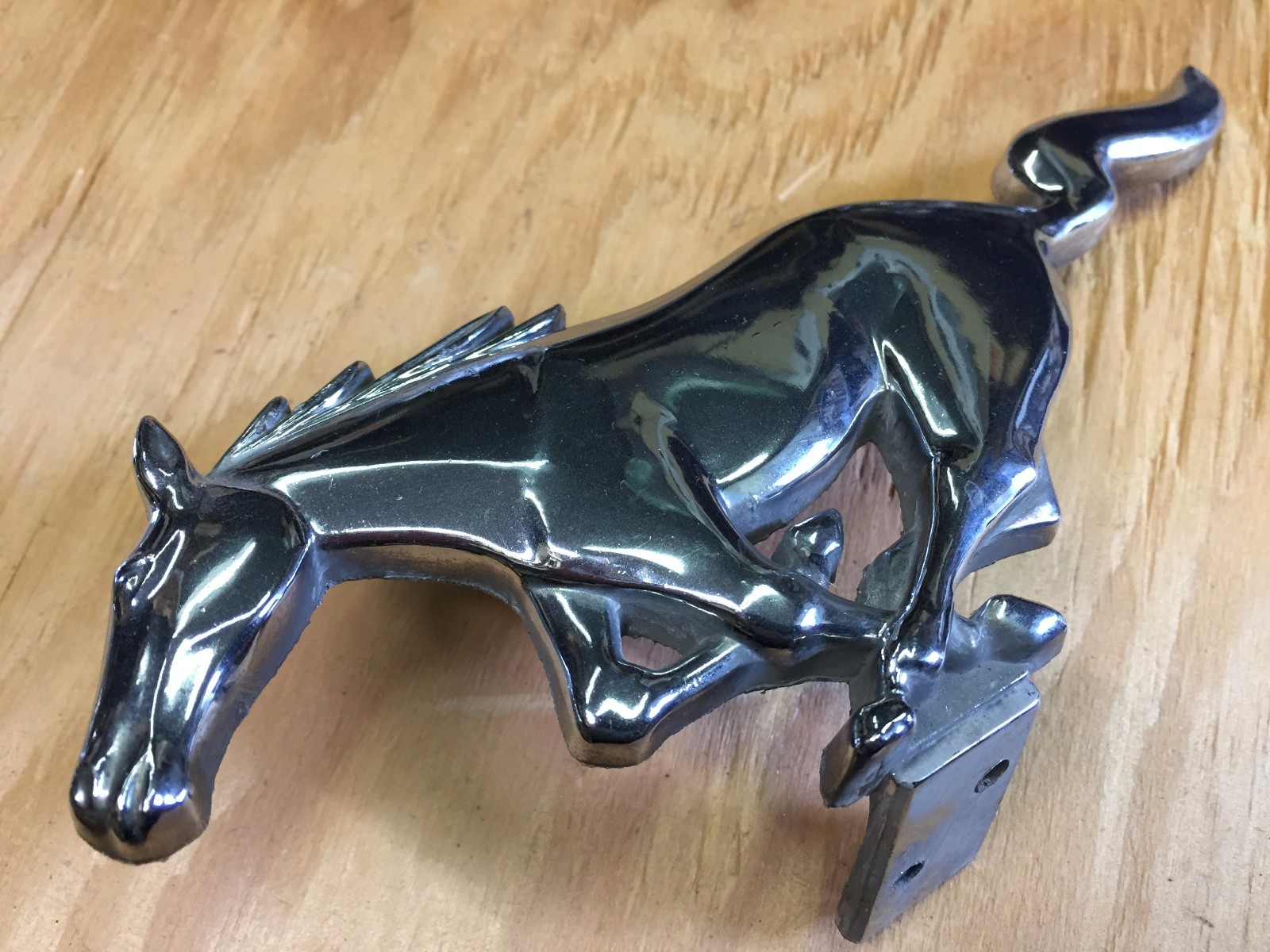1966 FORD MUSTANG “RUNNING HORSE” CHROME GRILL EMBLEM C6ZB-8A224-A OE