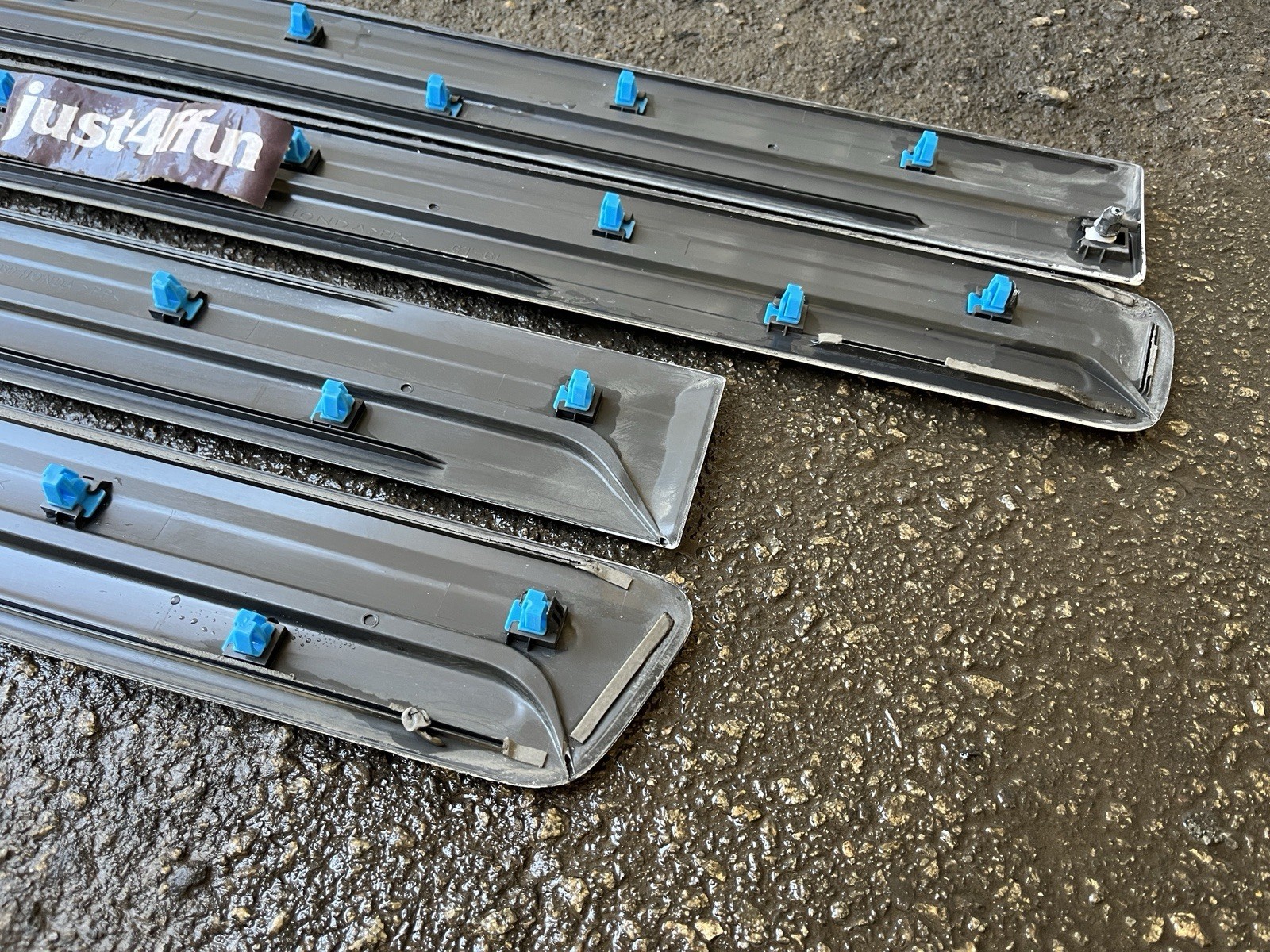 97-01 Honda CRV Oem Door Molding Garnish Trim Protector Set Complet Set 4 Pieces